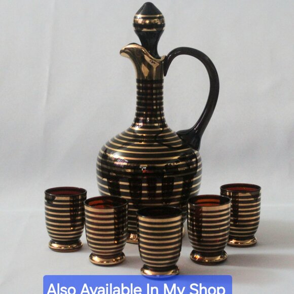 Elegant Black Glass Decanter Set - Picture 8 of 12